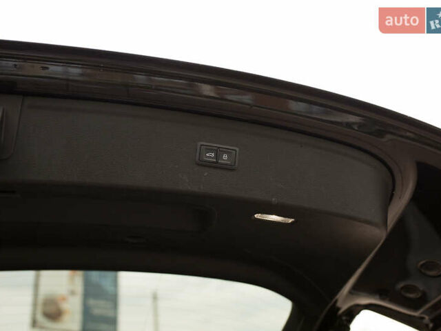 Чорний Ауді Ку 5, об'ємом двигуна 1.98 л та пробігом 11 тис. км за 55000 $, фото 53 на Automoto.ua