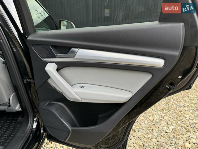 Черный Ауди Ку 5, объемом двигателя 2 л и пробегом 17 тыс. км за 39500 $, фото 60 на Automoto.ua