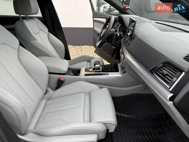 Черный Ауди Ку 5, объемом двигателя 2 л и пробегом 17 тыс. км за 39500 $, фото 67 на Automoto.ua