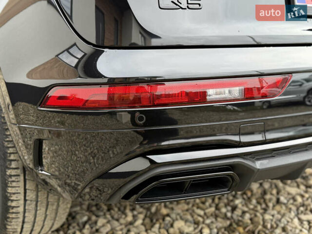 Черный Ауди Ку 5, объемом двигателя 2 л и пробегом 17 тыс. км за 39500 $, фото 44 на Automoto.ua