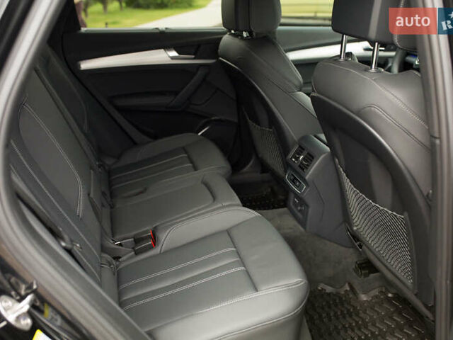 Черный Ауди Ку 5, объемом двигателя 1.98 л и пробегом 12 тыс. км за 53000 $, фото 42 на Automoto.ua