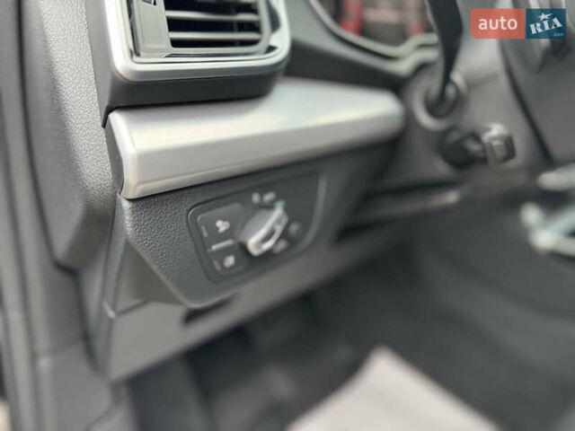 Черный Ауди Ку 5, объемом двигателя 1.98 л и пробегом 28 тыс. км за 36500 $, фото 49 на Automoto.ua