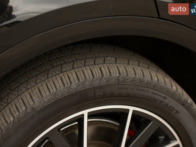 Чорний Ауді Ку 5, об'ємом двигуна 1.98 л та пробігом 11 тис. км за 55000 $, фото 36 на Automoto.ua