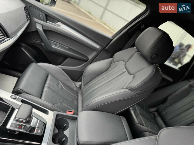 Черный Ауди Ку 5, объемом двигателя 1.98 л и пробегом 28 тыс. км за 36500 $, фото 26 на Automoto.ua