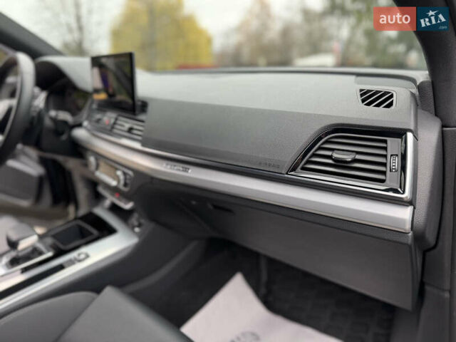 Черный Ауди Ку 5, объемом двигателя 1.98 л и пробегом 28 тыс. км за 36500 $, фото 35 на Automoto.ua