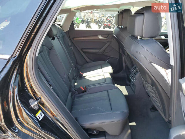 Чорний Ауді Ку 5, об'ємом двигуна 1.98 л та пробігом 11 тис. км за 36000 $, фото 10 на Automoto.ua