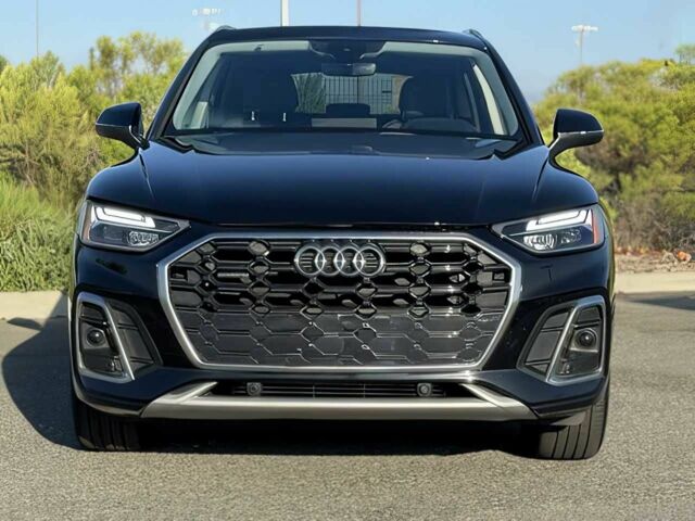 Черный Ауди Ку 5, объемом двигателя 2 л и пробегом 13 тыс. км за 20600 $, фото 1 на Automoto.ua