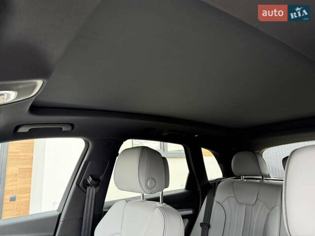 Черный Ауди Ку 5, объемом двигателя 2 л и пробегом 17 тыс. км за 39500 $, фото 101 на Automoto.ua