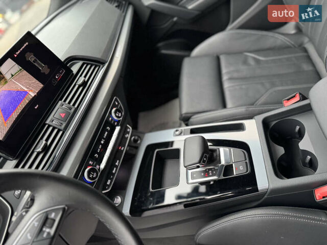 Черный Ауди Ку 5, объемом двигателя 1.98 л и пробегом 28 тыс. км за 36500 $, фото 25 на Automoto.ua