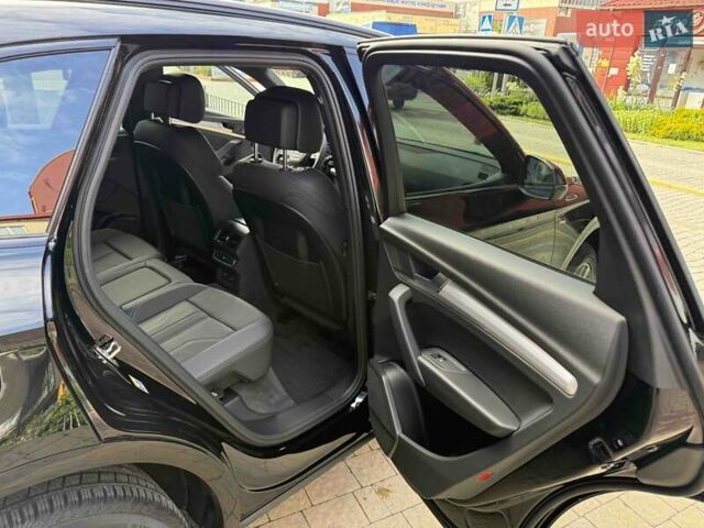 Чорний Ауді Ку 5, об'ємом двигуна 2 л та пробігом 1 тис. км за 46400 $, фото 41 на Automoto.ua