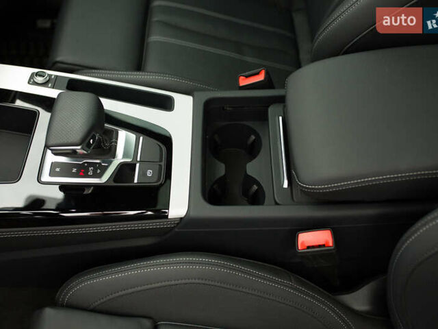 Черный Ауди Ку 5, объемом двигателя 1.98 л и пробегом 12 тыс. км за 53000 $, фото 3 на Automoto.ua