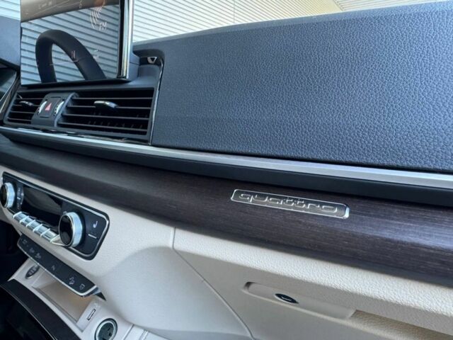 Чорний Ауді Ку 5, об'ємом двигуна 2 л та пробігом 29 тис. км за 43000 $, фото 17 на Automoto.ua