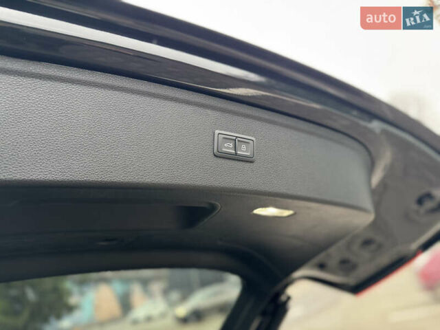 Черный Ауди Ку 5, объемом двигателя 1.98 л и пробегом 28 тыс. км за 36500 $, фото 54 на Automoto.ua