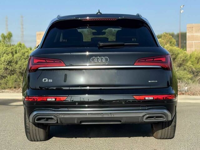 Черный Ауди Ку 5, объемом двигателя 2 л и пробегом 13 тыс. км за 20600 $, фото 4 на Automoto.ua