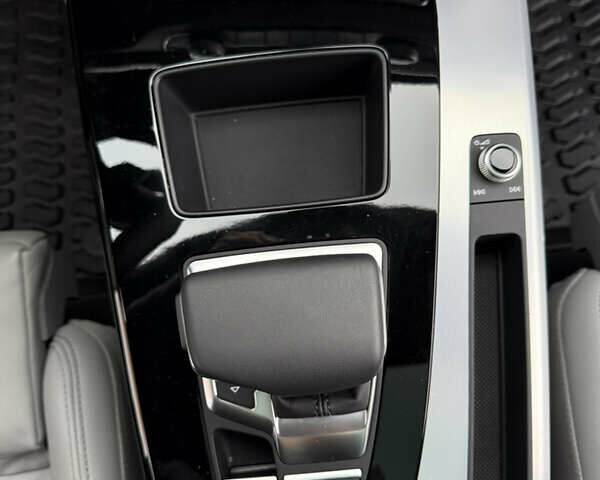 Черный Ауди Ку 5, объемом двигателя 2 л и пробегом 17 тыс. км за 39500 $, фото 86 на Automoto.ua