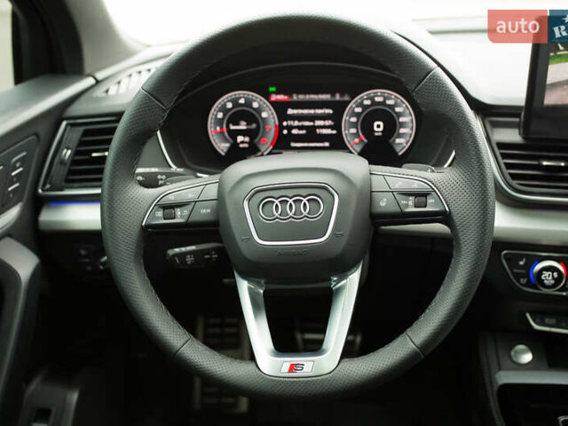 Черный Ауди Ку 5, объемом двигателя 1.98 л и пробегом 12 тыс. км за 53000 $, фото 45 на Automoto.ua