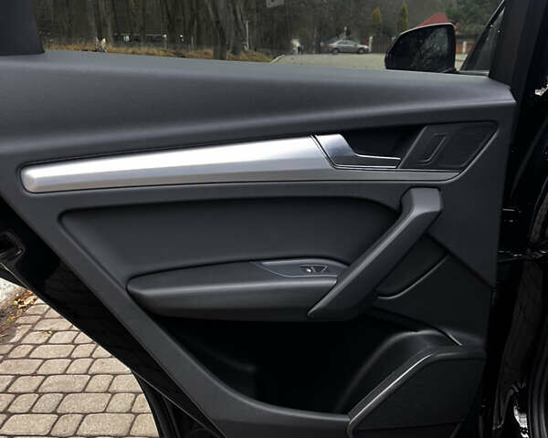 Черный Ауди Ку 5, объемом двигателя 2 л и пробегом 89 тыс. км за 43200 $, фото 22 на Automoto.ua