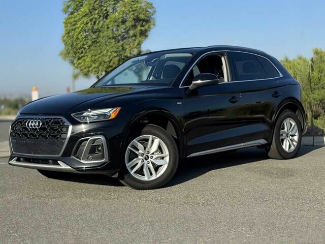 Черный Ауди Ку 5, объемом двигателя 2 л и пробегом 13 тыс. км за 20600 $, фото 2 на Automoto.ua