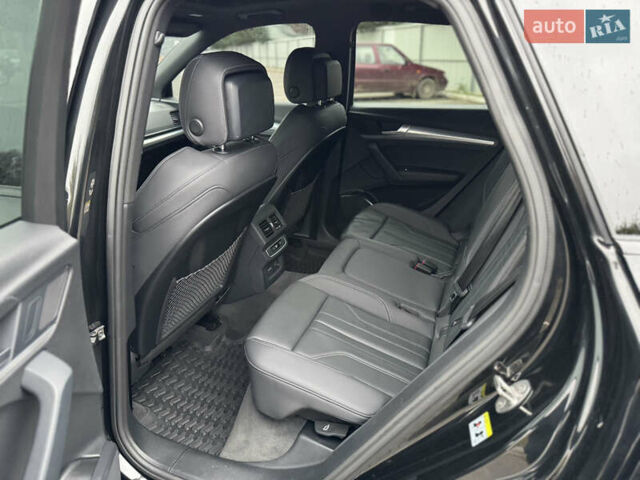 Черный Ауди Ку 5, объемом двигателя 1.98 л и пробегом 28 тыс. км за 36500 $, фото 18 на Automoto.ua