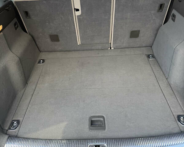 Фиолетовый Ауди Ку 5, объемом двигателя 1.97 л и пробегом 282 тыс. км за 13800 $, фото 17 на Automoto.ua