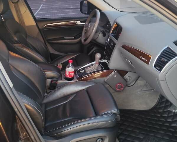 Коричневый Ауди Ку 5, объемом двигателя 1.97 л и пробегом 320 тыс. км за 17000 $, фото 45 на Automoto.ua