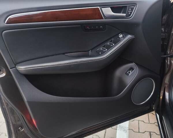 Коричневый Ауди Ку 5, объемом двигателя 1.97 л и пробегом 320 тыс. км за 17000 $, фото 42 на Automoto.ua