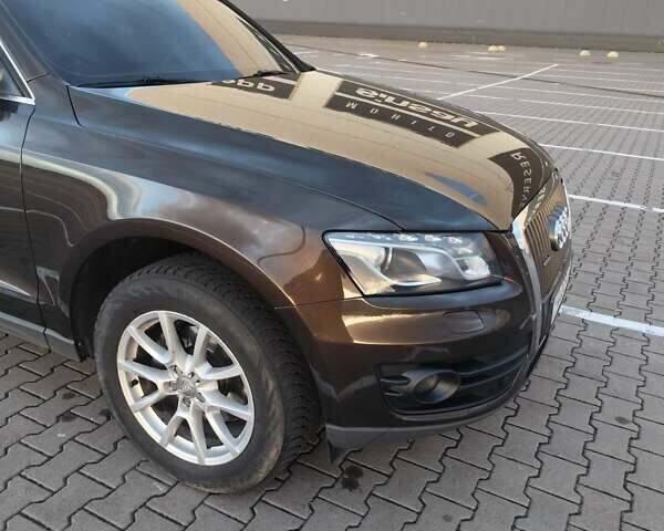 Коричневый Ауди Ку 5, объемом двигателя 1.97 л и пробегом 320 тыс. км за 17000 $, фото 21 на Automoto.ua