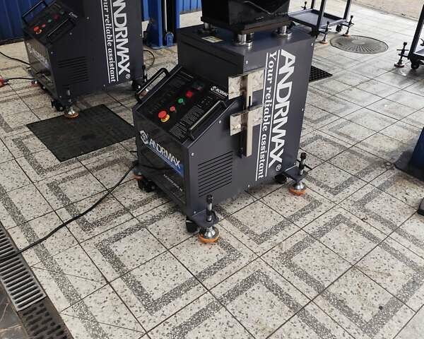 Коричневый Ауди Ку 5, объемом двигателя 1.97 л и пробегом 320 тыс. км за 17000 $, фото 2 на Automoto.ua