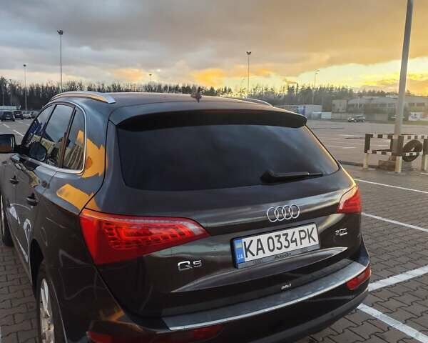 Коричневый Ауди Ку 5, объемом двигателя 1.97 л и пробегом 320 тыс. км за 17000 $, фото 10 на Automoto.ua