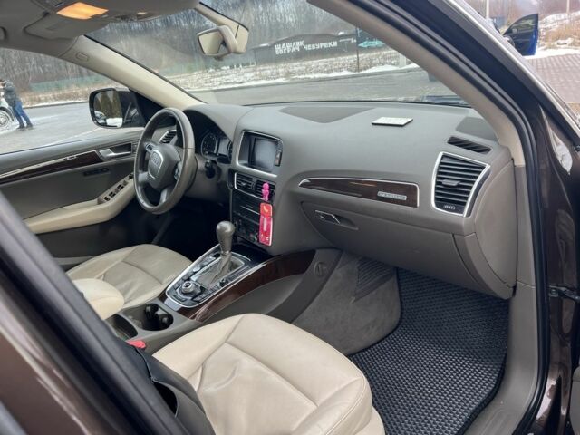 Коричневый Ауди Ку 5, объемом двигателя 2 л и пробегом 253 тыс. км за 10700 $, фото 3 на Automoto.ua