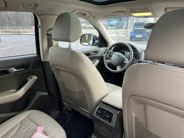 Коричневый Ауди Ку 5, объемом двигателя 2 л и пробегом 253 тыс. км за 10700 $, фото 2 на Automoto.ua