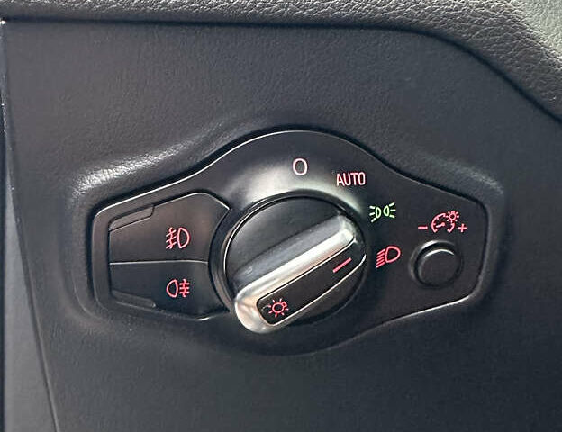 Коричневый Ауди Ку 5, объемом двигателя 2 л и пробегом 197 тыс. км за 13999 $, фото 40 на Automoto.ua