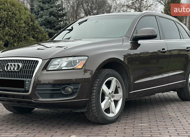 Коричневый Ауди Ку 5, объемом двигателя 2 л и пробегом 197 тыс. км за 13999 $, фото 3 на Automoto.ua