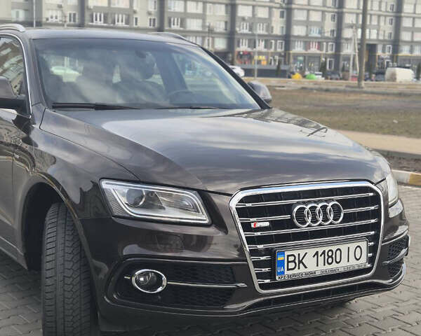 Коричневый Ауди Ку 5, объемом двигателя 1.97 л и пробегом 198 тыс. км за 23000 $, фото 1 на Automoto.ua