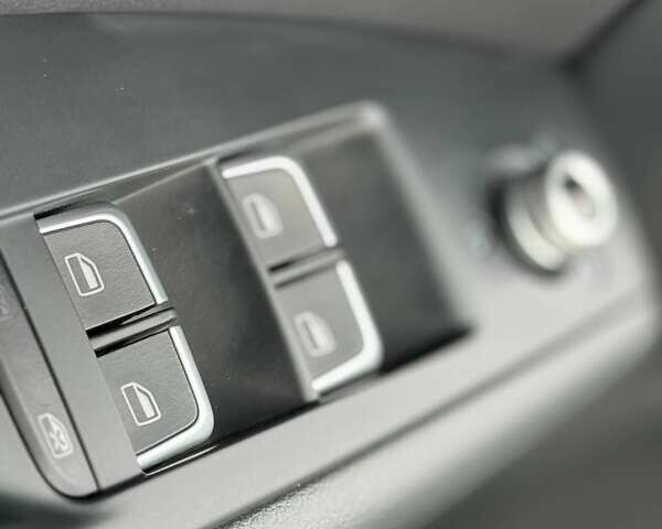 Коричневый Ауди Ку 5, объемом двигателя 0 л и пробегом 218 тыс. км за 14700 $, фото 30 на Automoto.ua