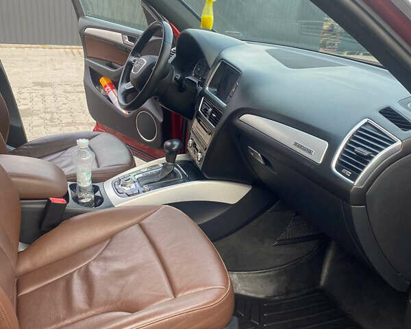 Красный Ауди Ку 5, объемом двигателя 3 л и пробегом 98 тыс. км за 15550 $, фото 16 на Automoto.ua