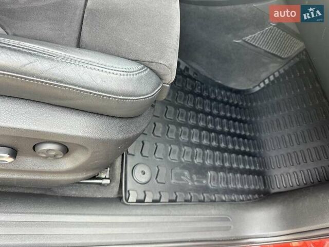 Красный Ауди Ку 5, объемом двигателя 1.98 л и пробегом 124 тыс. км за 20300 $, фото 25 на Automoto.ua