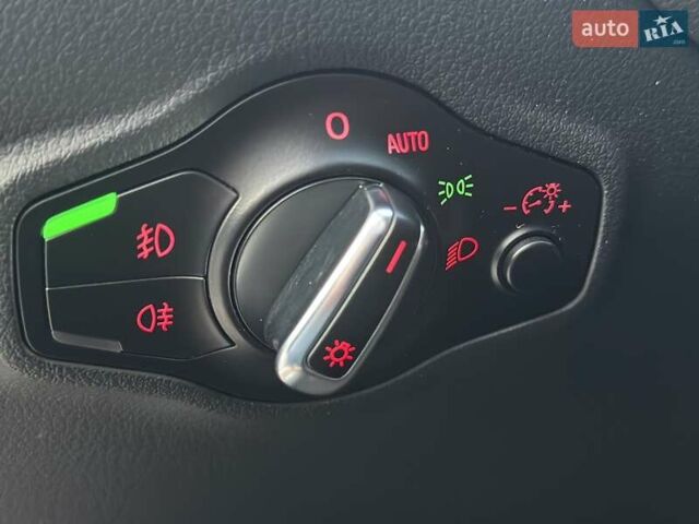 Красный Ауди Ку 5, объемом двигателя 1.98 л и пробегом 124 тыс. км за 20300 $, фото 27 на Automoto.ua