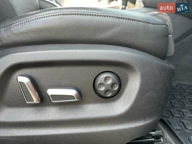 Красный Ауди Ку 5, объемом двигателя 1.98 л и пробегом 124 тыс. км за 20300 $, фото 26 на Automoto.ua