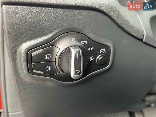 Красный Ауди Ку 5, объемом двигателя 1.98 л и пробегом 224 тыс. км за 14200 $, фото 25 на Automoto.ua