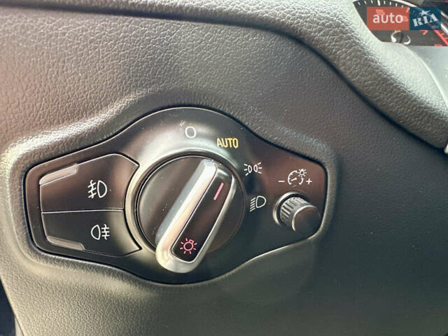 Красный Ауди Ку 5, объемом двигателя 1.98 л и пробегом 125 тыс. км за 15999 $, фото 45 на Automoto.ua