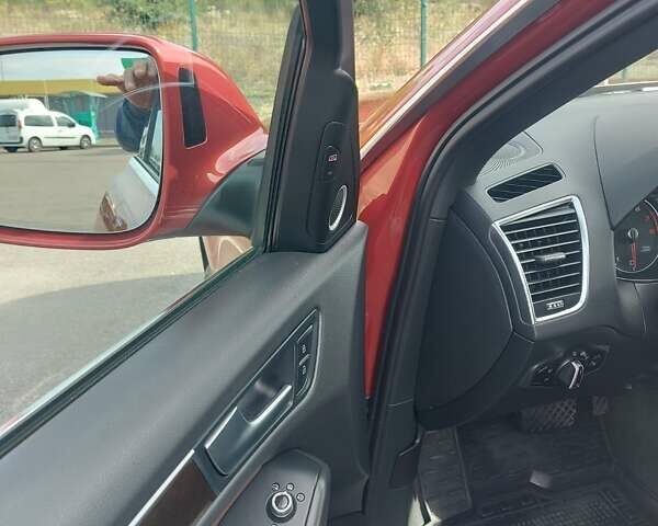 Червоний Ауді Ку 5, об'ємом двигуна 2 л та пробігом 224 тис. км за 15500 $, фото 23 на Automoto.ua