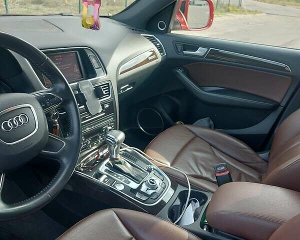 Червоний Ауді Ку 5, об'ємом двигуна 2 л та пробігом 224 тис. км за 15500 $, фото 25 на Automoto.ua