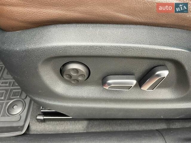 Красный Ауди Ку 5, объемом двигателя 1.98 л и пробегом 224 тыс. км за 14200 $, фото 24 на Automoto.ua