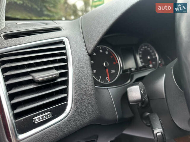 Красный Ауди Ку 5, объемом двигателя 2 л и пробегом 190 тыс. км за 15900 $, фото 54 на Automoto.ua