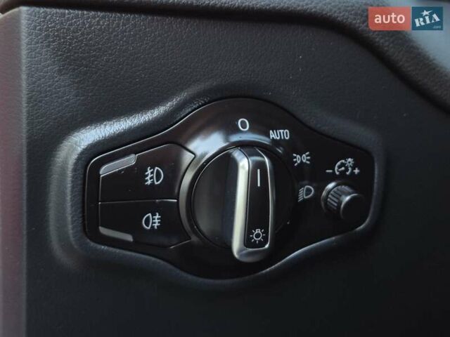 Червоний Ауді Ку 5, об'ємом двигуна 1.98 л та пробігом 87 тис. км за 20300 $, фото 21 на Automoto.ua