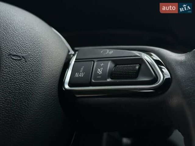 Красный Ауди Ку 5, объемом двигателя 1.98 л и пробегом 87 тыс. км за 20450 $, фото 34 на Automoto.ua