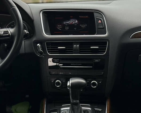 Ауді Ку 5 2015 у Самборе на Automoto.ua Червоний Ауді Ку 5, об'ємом двигуна 2 л та пробігом 182 тис. км за 14950 $, фото 33 на Automoto.ua