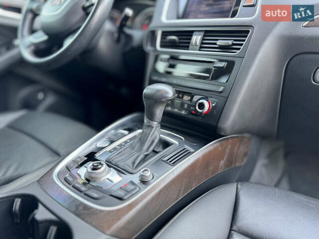 Красный Ауди Ку 5, объемом двигателя 1.98 л и пробегом 242 тыс. км за 13900 $, фото 45 на Automoto.ua