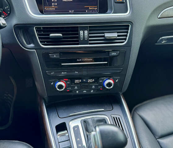 Красный Ауди Ку 5, объемом двигателя 1.98 л и пробегом 242 тыс. км за 13900 $, фото 26 на Automoto.ua